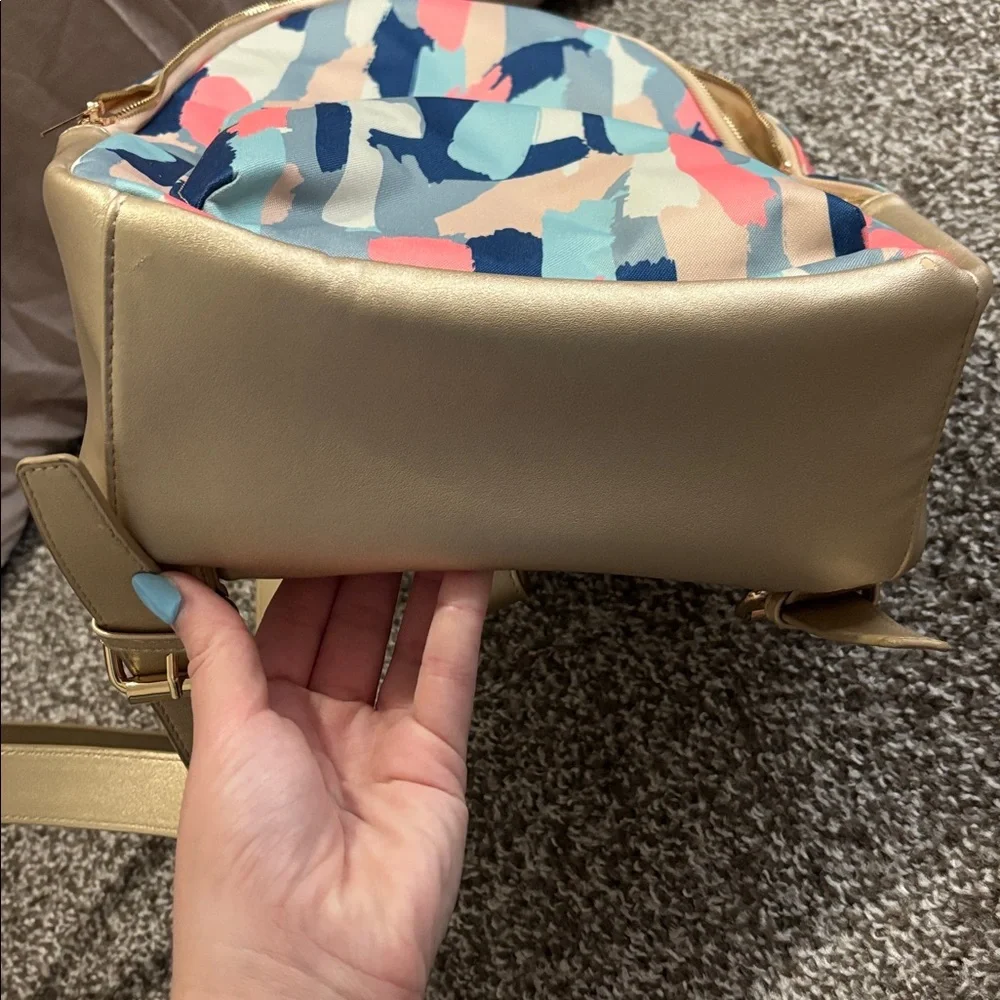 Backpack - Picture 9 of 12